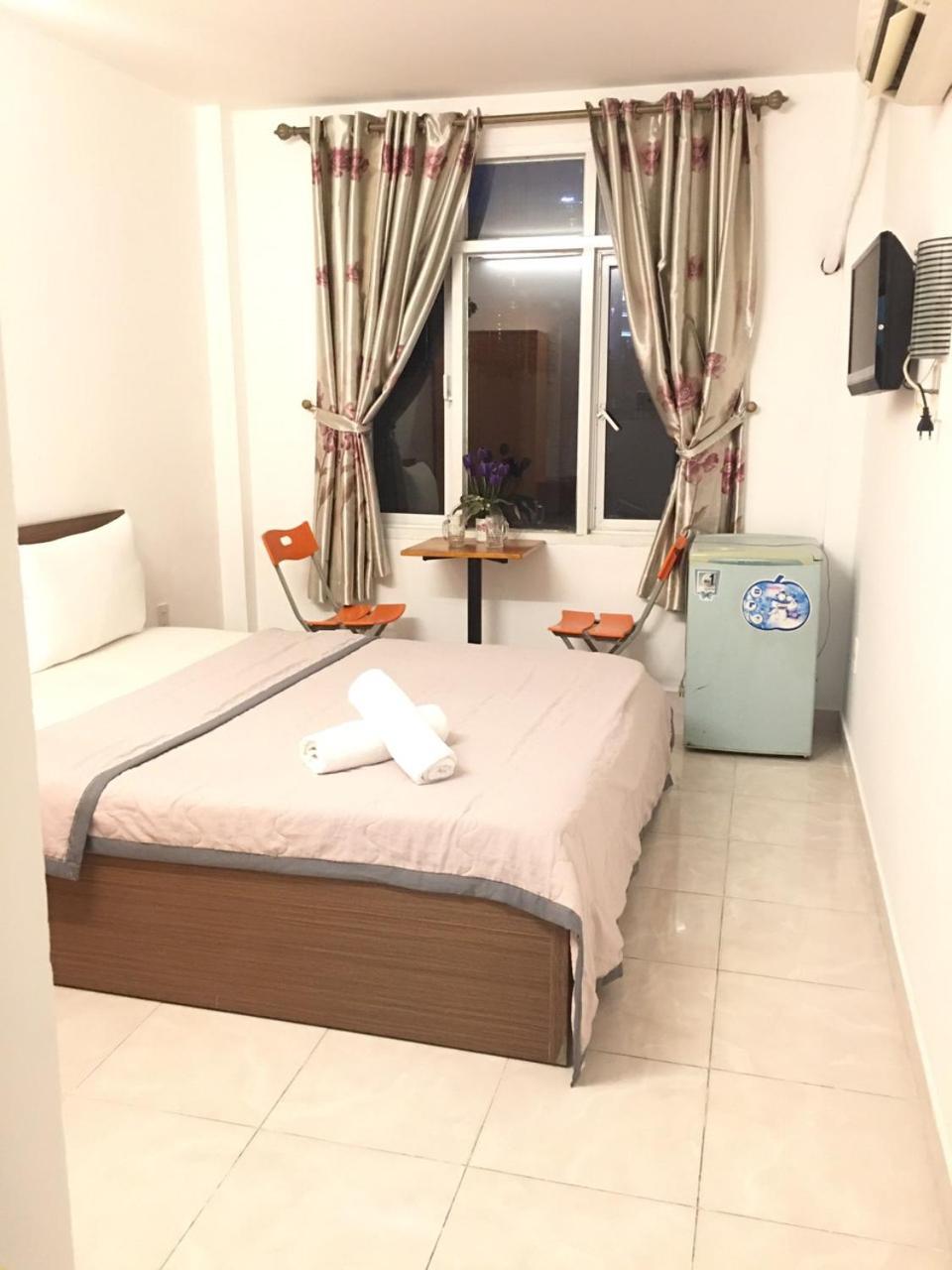 Thanhha Guesthouse At Bui Vien Walking Street Ho Chi Minh-staden Exteriör bild