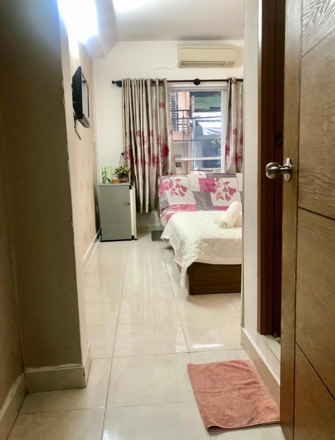 Thanhha Guesthouse At Bui Vien Walking Street Ho Chi Minh-staden Exteriör bild