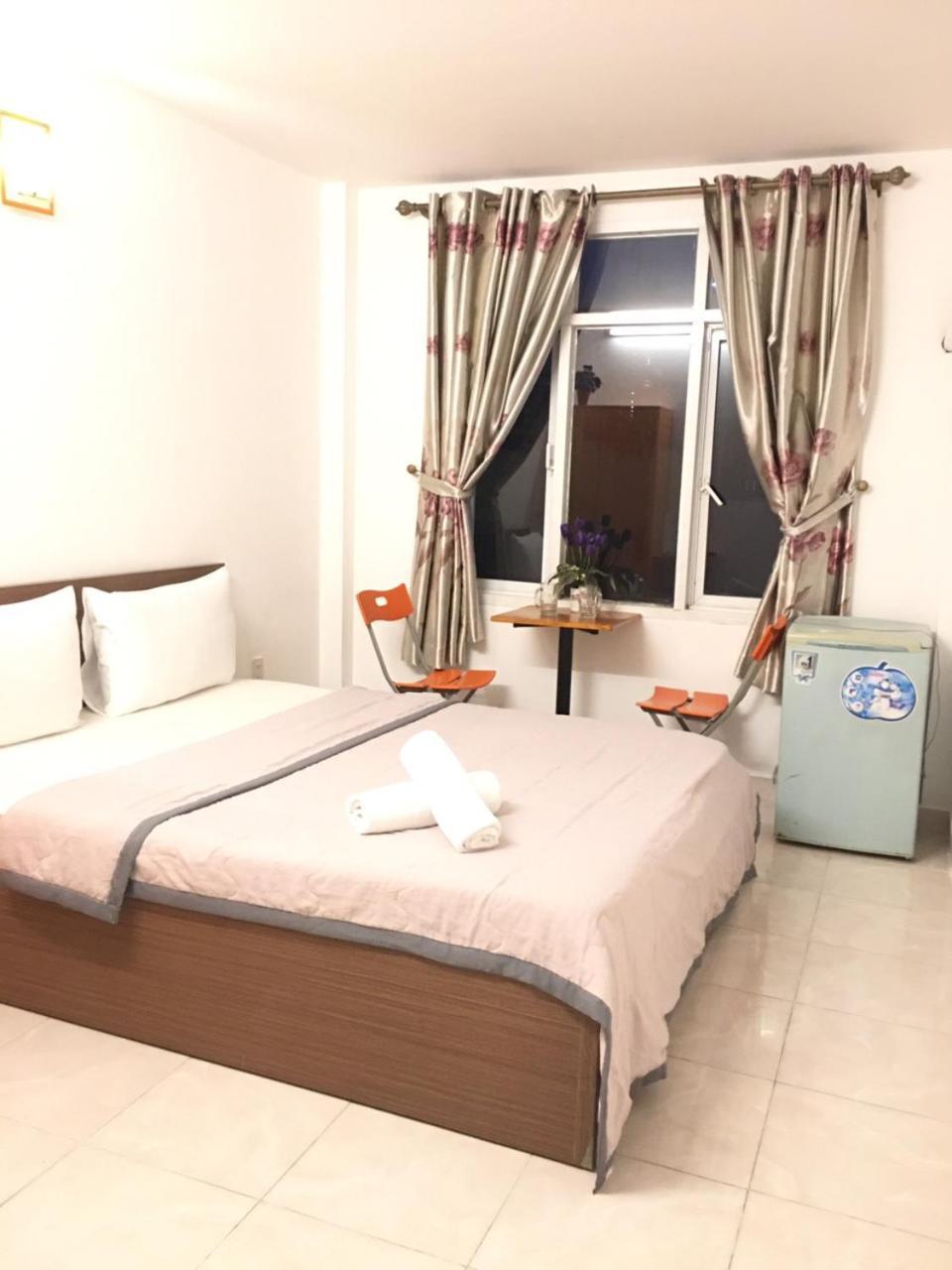 Thanhha Guesthouse At Bui Vien Walking Street Ho Chi Minh-staden Exteriör bild
