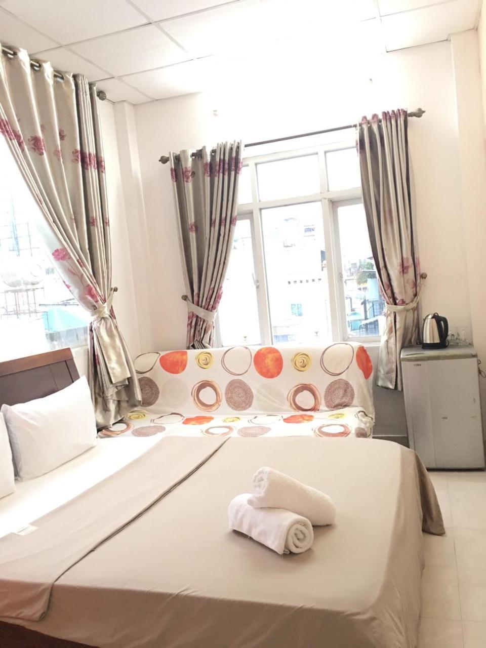 Thanhha Guesthouse At Bui Vien Walking Street Ho Chi Minh-staden Exteriör bild