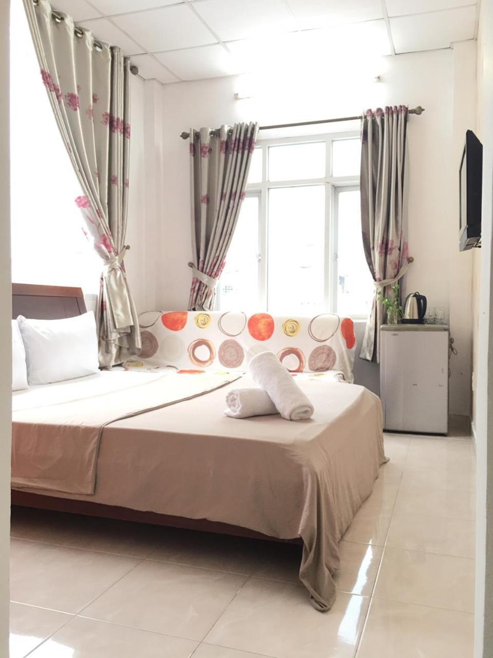 Thanhha Guesthouse At Bui Vien Walking Street Ho Chi Minh-staden Exteriör bild