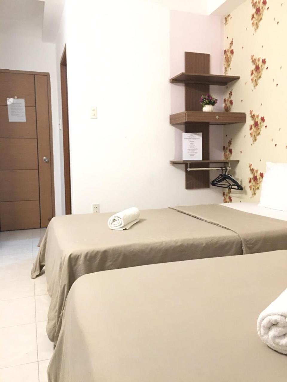 Thanhha Guesthouse At Bui Vien Walking Street Ho Chi Minh-staden Exteriör bild