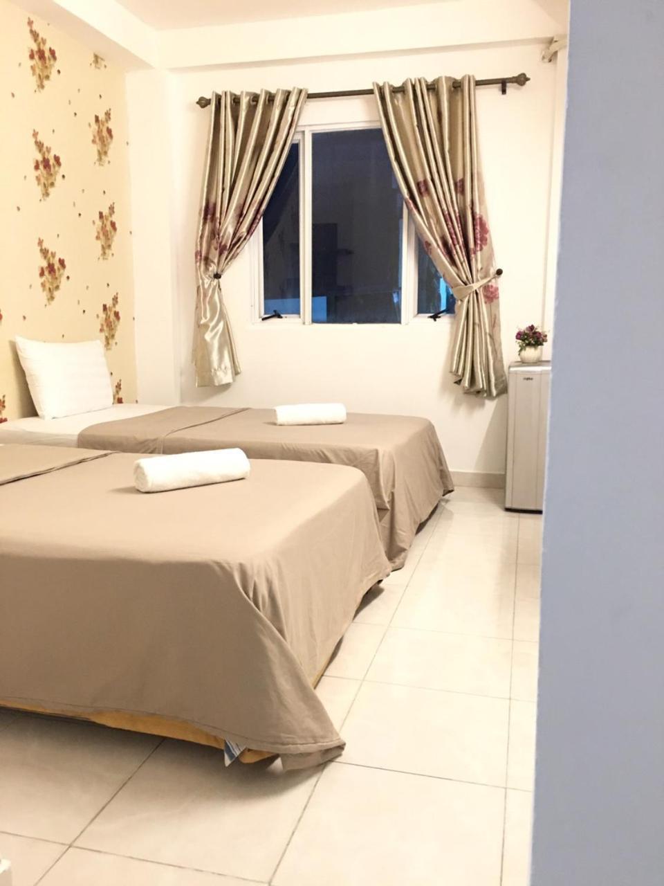 Thanhha Guesthouse At Bui Vien Walking Street Ho Chi Minh-staden Exteriör bild
