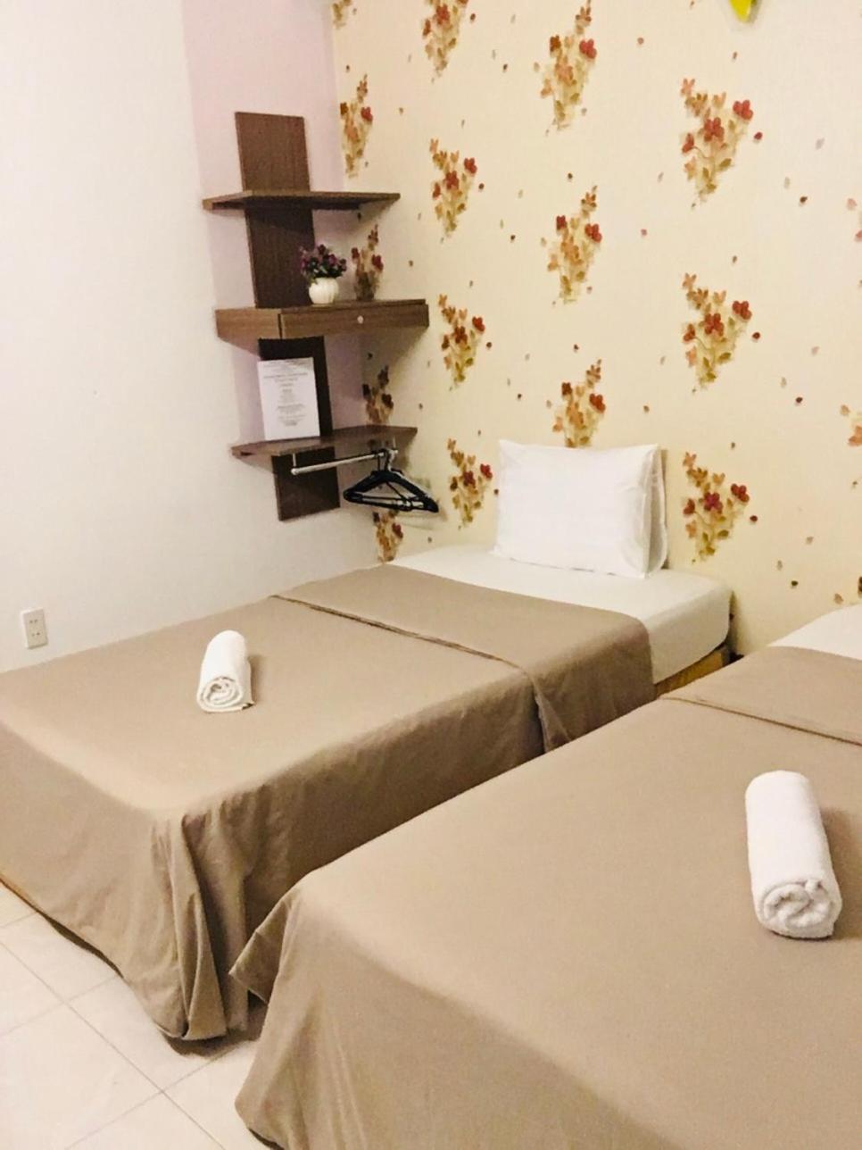 Thanhha Guesthouse At Bui Vien Walking Street Ho Chi Minh-staden Exteriör bild
