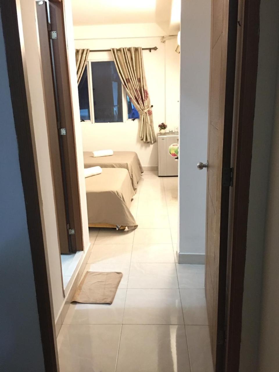 Thanhha Guesthouse At Bui Vien Walking Street Ho Chi Minh-staden Exteriör bild