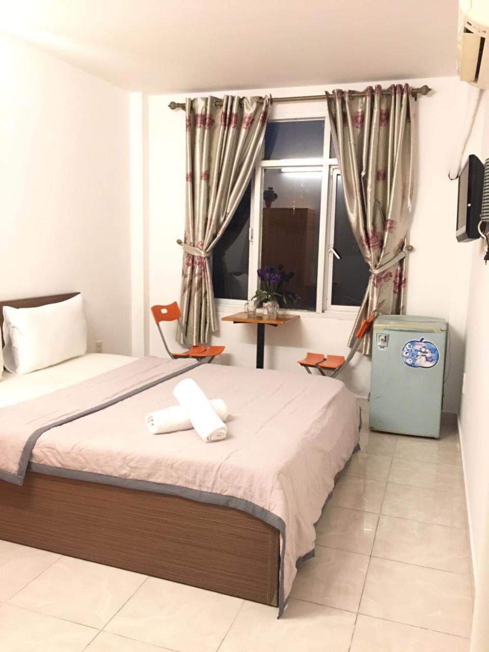 Thanhha Guesthouse At Bui Vien Walking Street Ho Chi Minh-staden Exteriör bild